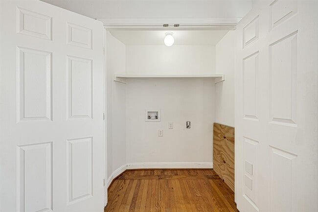 Building Photo - 4390 Harvest Ln