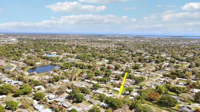 Building Photo - 2145 5th St