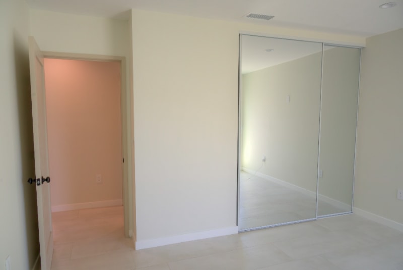 Building Photo - 3362 W Imperial Hwy