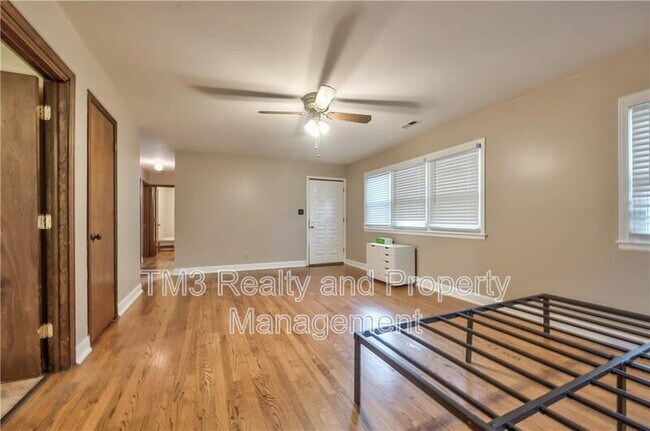 Building Photo - 1416 Kiowa St