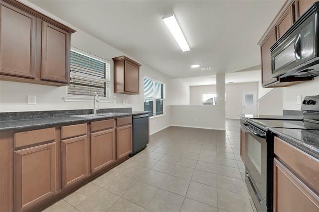 Building Photo - 2133 Meadow View Dr