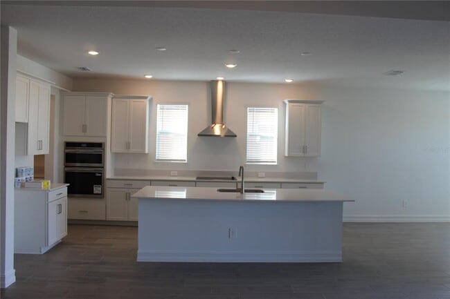 Building Photo - 18562 Serene Lk Lp