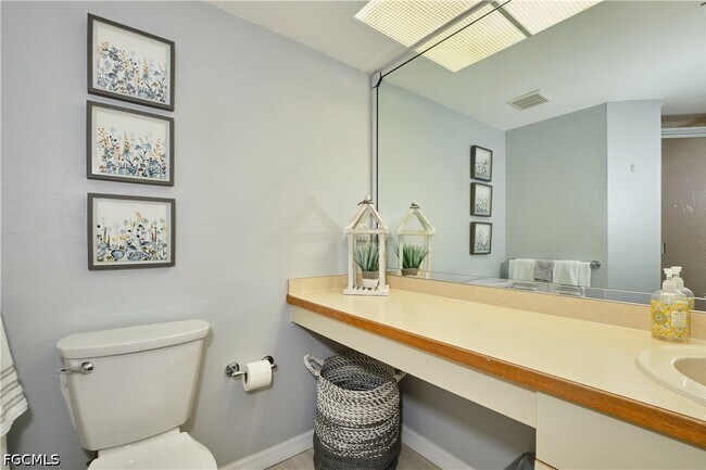 Building Photo - 15121 Bagpipe Way