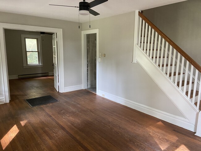 living room - 12664 Polktown Rd