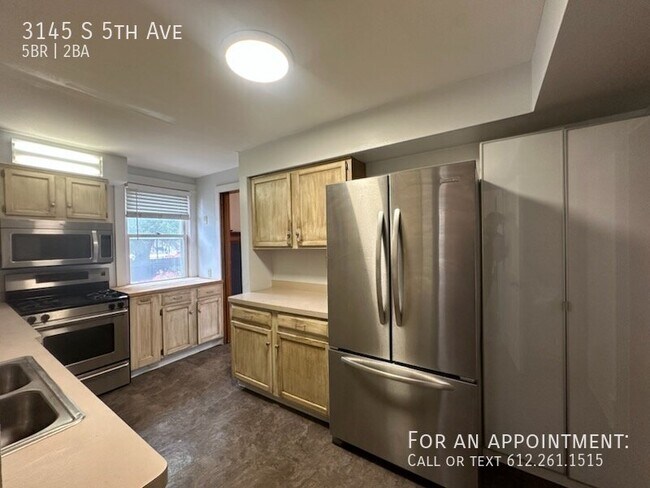 Building Photo - 3145 5th Ave S