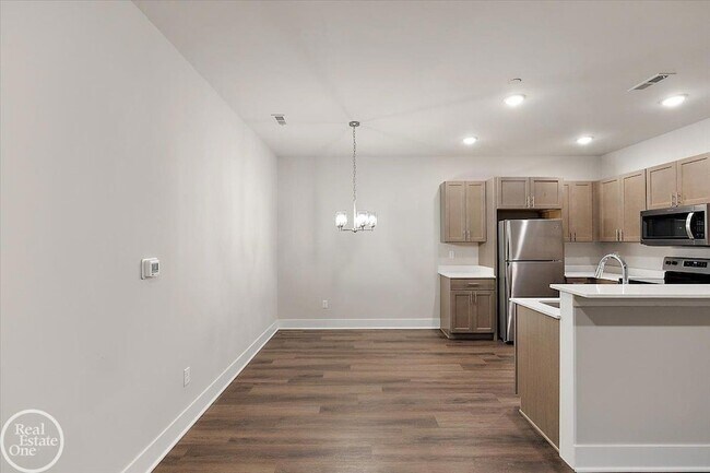 Building Photo - 2850 Barrington Square