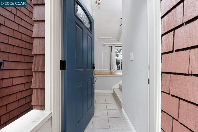 Building Photo - 238 Thistle Cir