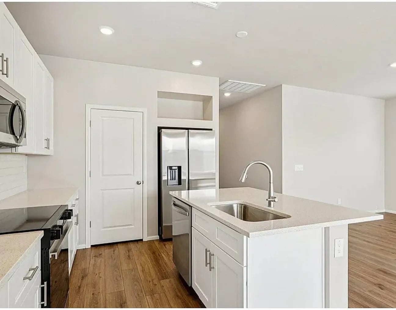 Building Photo - 18006 W Calle Lejos