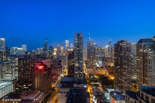 Building Photo - 800 N Michigan Ave