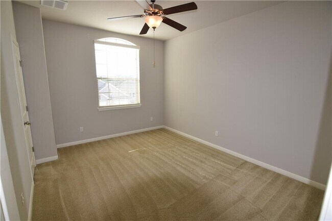 Building Photo - 4109 Vinalopo Dr