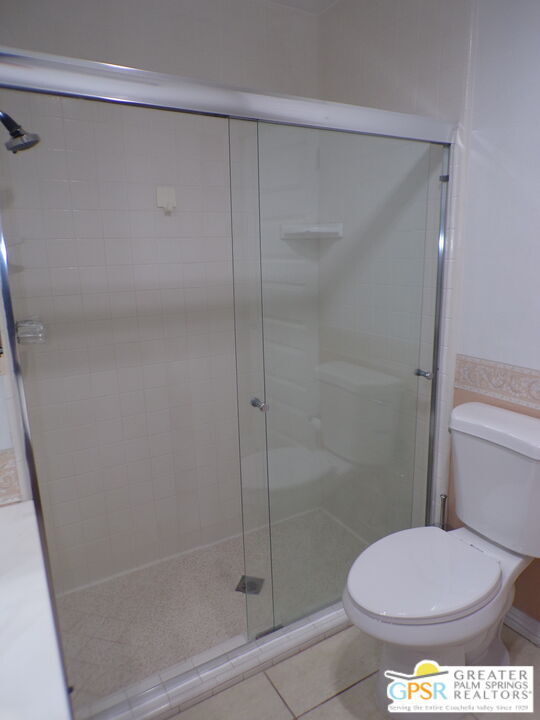 Building Photo - 2559 Whitewater Club Dr