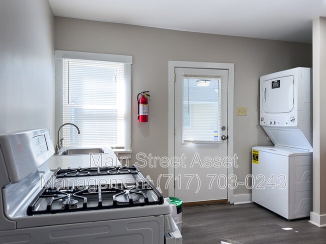 Building Photo - 127 N Prince St