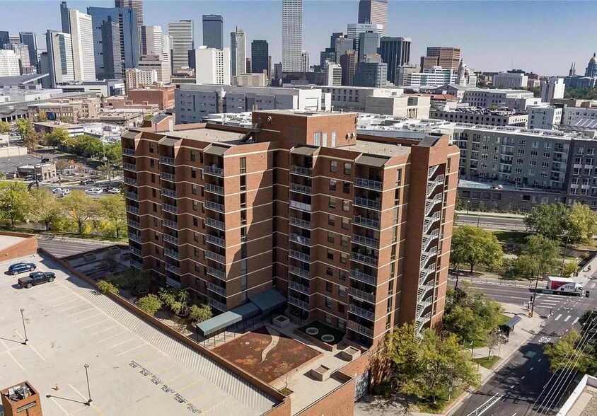 View of unit from outside - 1301 Speer Blvd