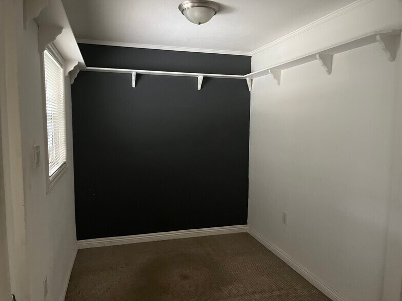 Building Photo - 2313 247th St