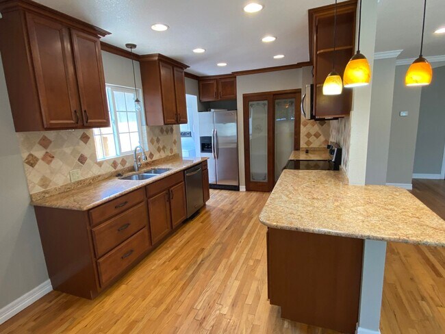 Building Photo - Charming Updated 3-Bedroom Home Just North...
