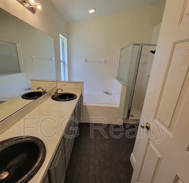 Building Photo - 1167 Singleton Cir