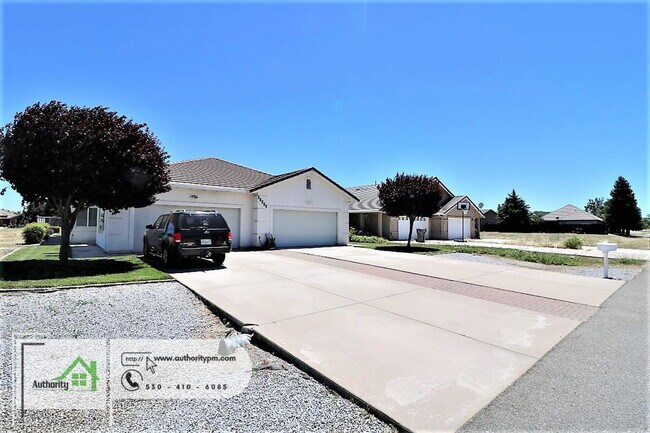 Building Photo - 22375 Rio Alto Dr