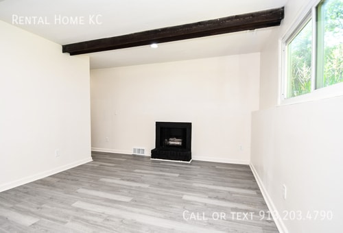 Building Photo - 9007 W 78th Cir