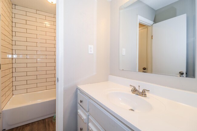 Building Photo - 6230 Sylva Rena Dr