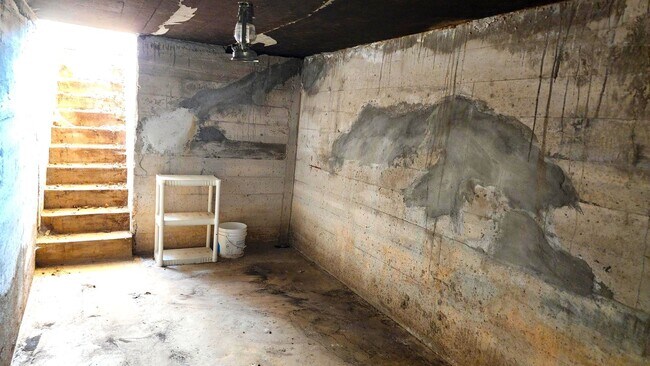 Building Photo - 3 BED 1 Bath Home Andys Sub Addition Bethany, OK