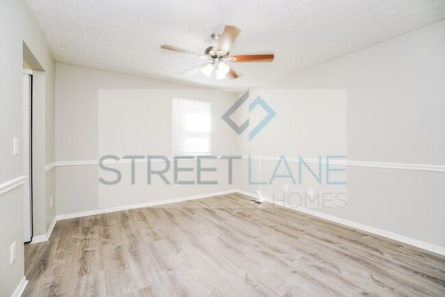 Building Photo - Charming 4 Bedroom in Grove City!