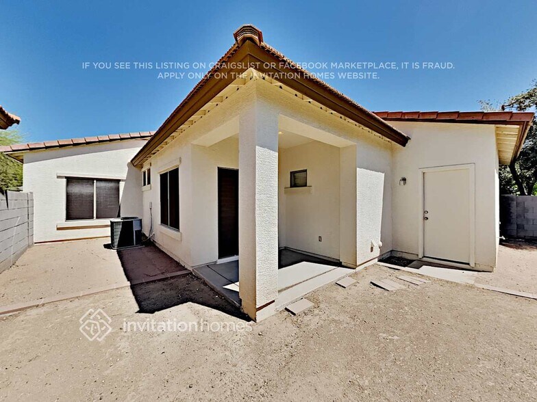 Building Photo - 7627 E Boise St