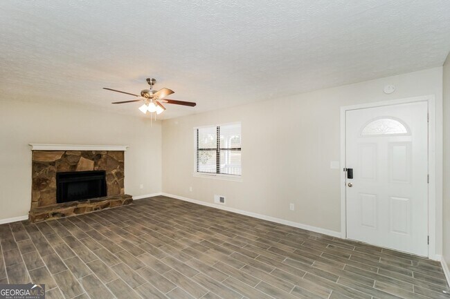 Building Photo - 68 Powder Dr