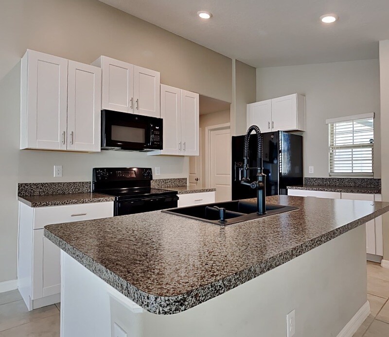 Building Photo - 14620 Dunrobin Dr