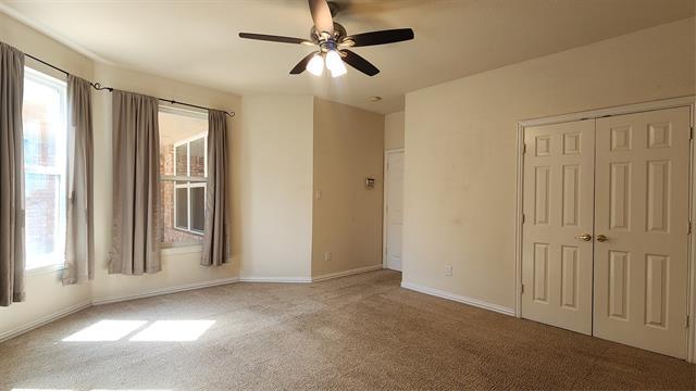 Building Photo - 329 Parkhurst Ln