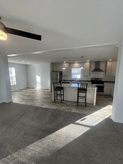 Building Photo - 54 Hickory Ln