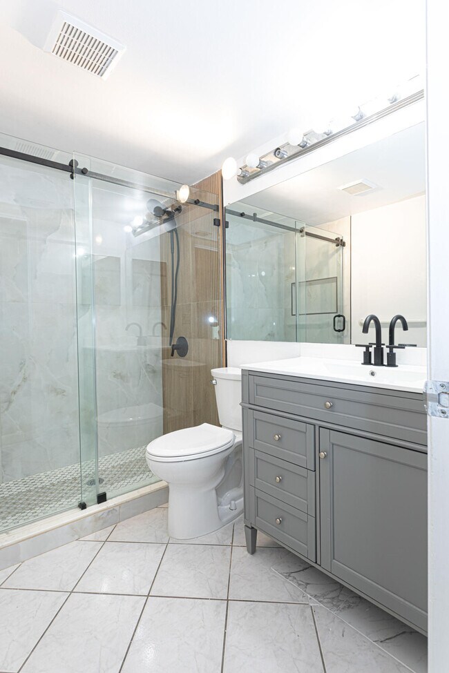 Building Photo - 603 Sea Pine Way