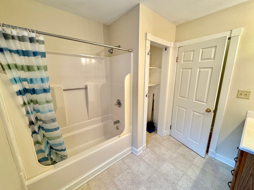 Bathroom - 262 10th St