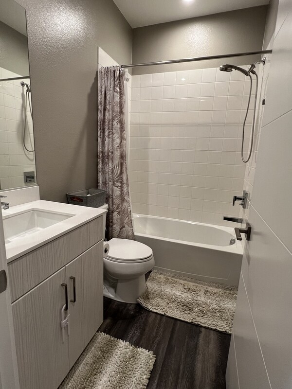 Building Photo - 81 Sea Crest Dr