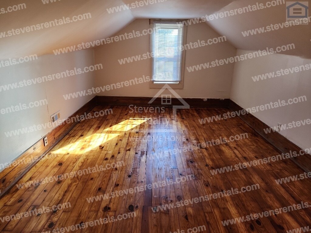 Building Photo - 236 S Young St