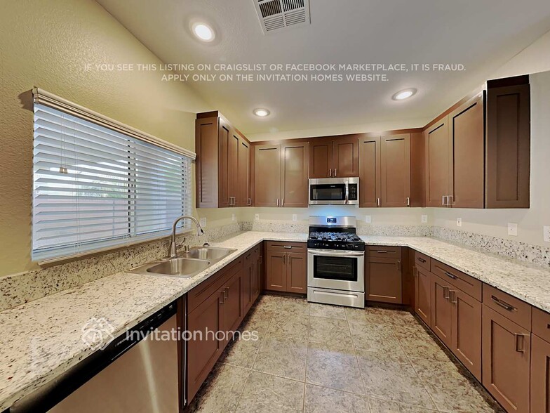 Building Photo - 2289 Bull Lake Dr