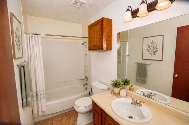 Building Photo - 4133 NE Stallings Dr