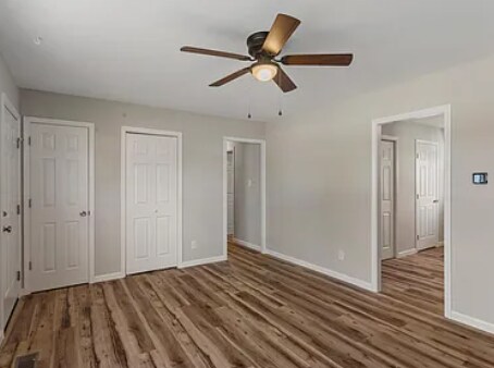 Building Photo - 1902 Meadow Dr