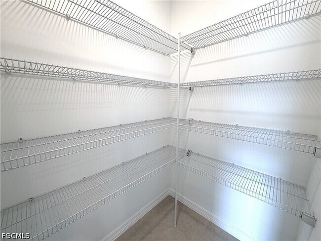 Building Photo - 17340 Cantu Ct