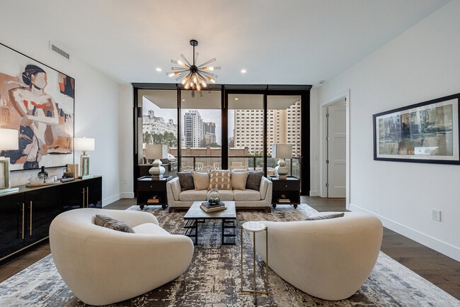 Building Photo - 2425 Peachtree Rd NE