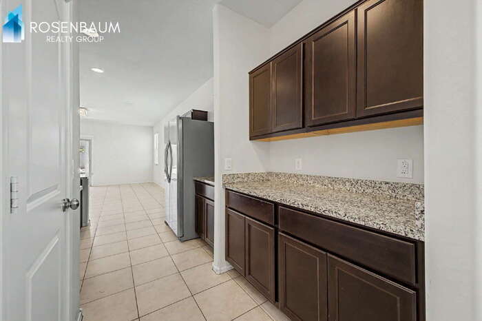 Building Photo - 41917 W Manderas Ln