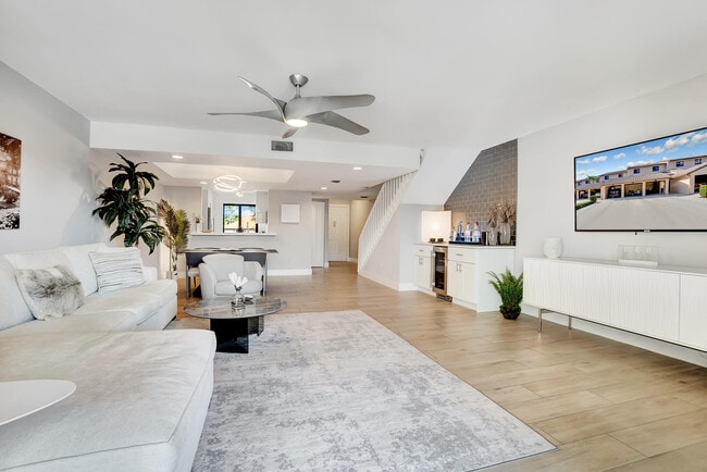 Building Photo - 210 Captains Walk