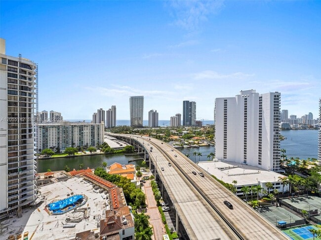 Building Photo - 19400 Turnberry Way