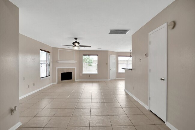 Building Photo - 2939 Sailors Moon Dr