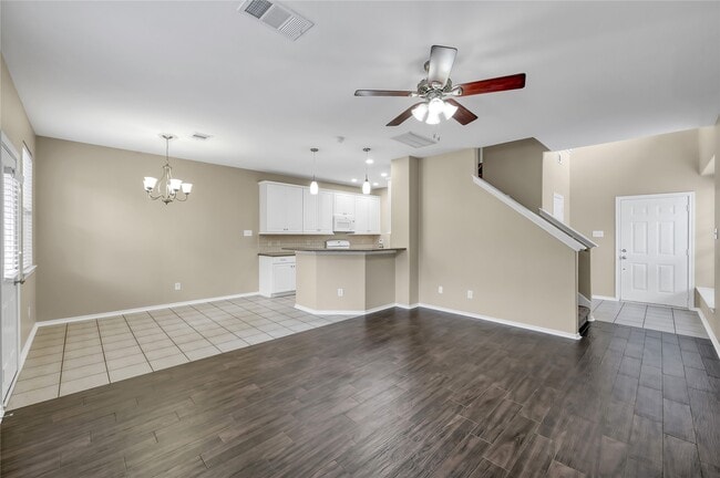 Building Photo - 19 Peach Ridge Pl