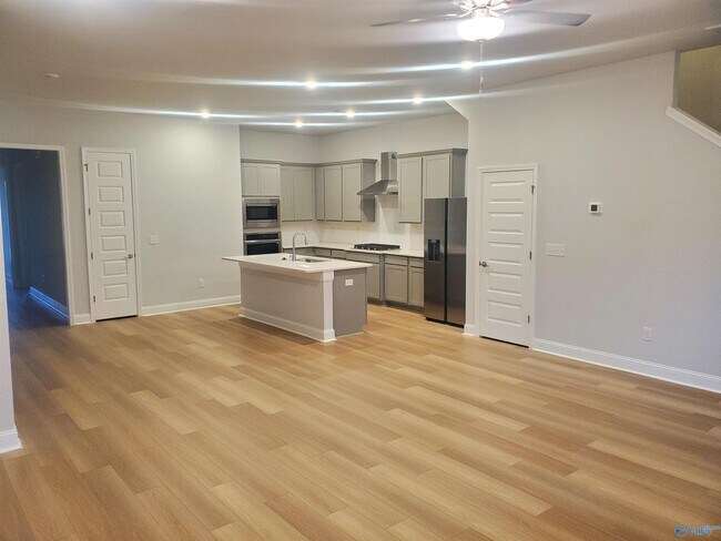 Building Photo - 113 Moss Brk Ln