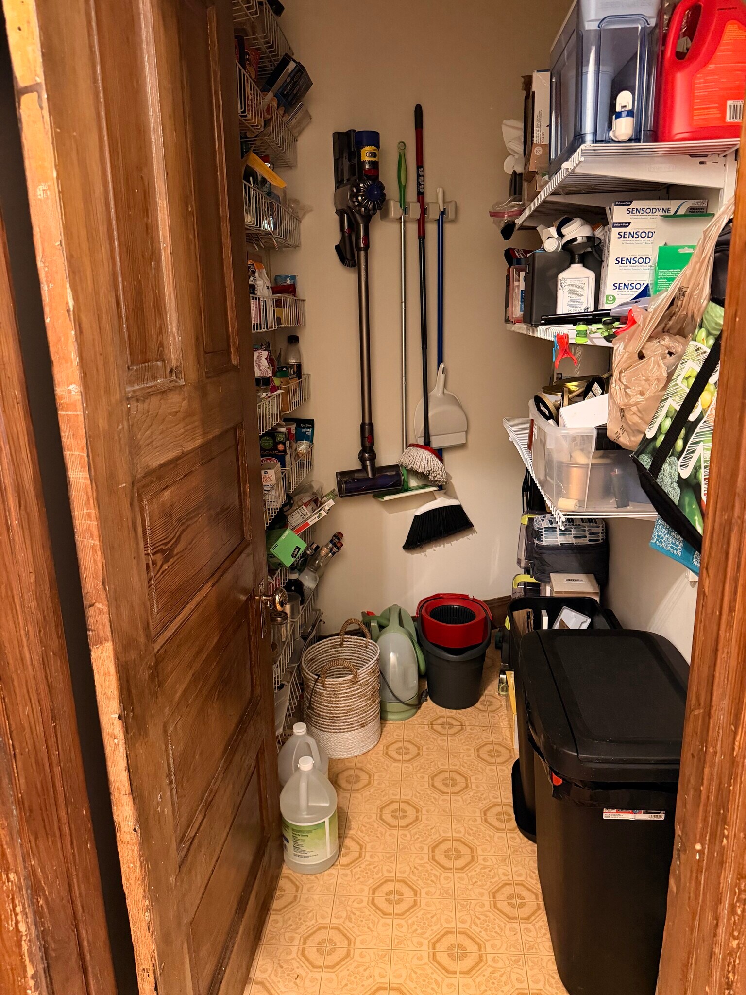 Building Photo - 1037 N Damen Ave