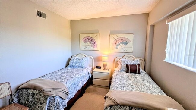 Building Photo - 363 Pinellas Bayway S