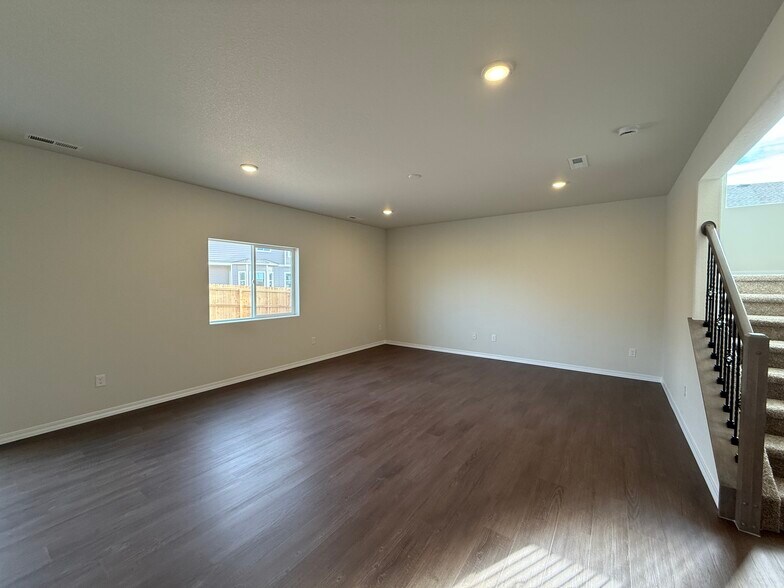 Building Photo - 8221 Sophia Ln