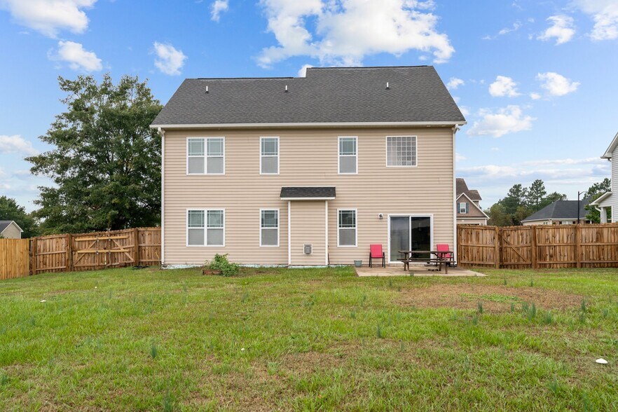 Building Photo - 133 Lockwood Dr