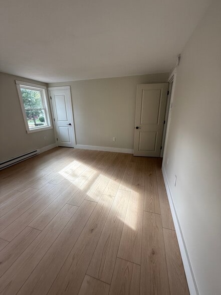Building Photo - 66 Woodlawn Ave